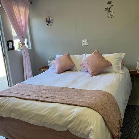 Stellies Accommodation - Room 2 Китмансхуп Экстерьер фото